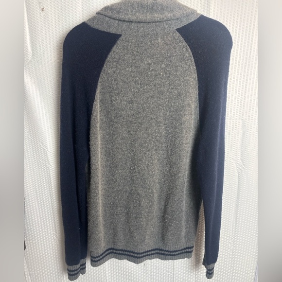 Gray and Navy Men's Sweater wool - Picture 5 of 6